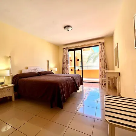 Family Apartment, Close To The Sea, Wifi, Heated Pool Appartamento