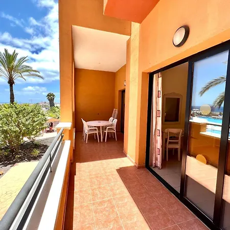 Family Apartment, Close To The Sea, Wifi, Heated Pool Apartment San Miguel de Abona